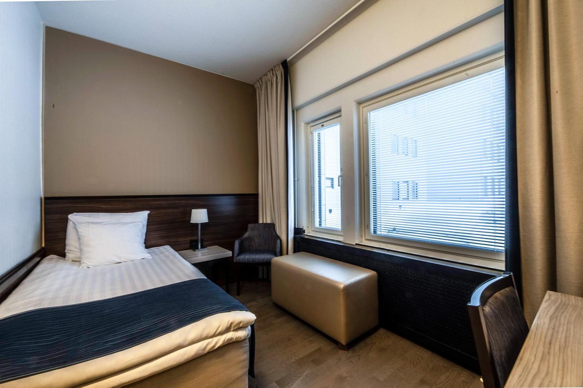 Hotel Oscar Varkaus Quarto foto